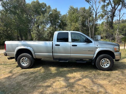 Used 2006 Dodge Ram 2500 Truck SLT w/ Quad Cab Big Horn Value Group AWD/4WD image 2