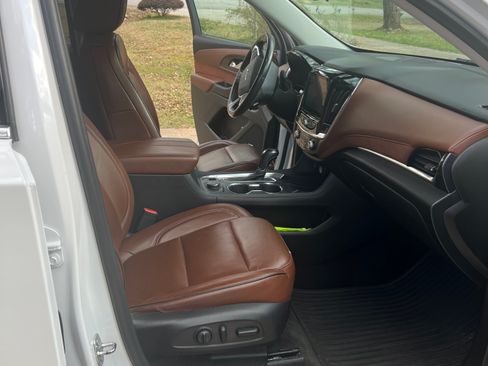 Used 2018 Chevrolet Traverse High Country image 13