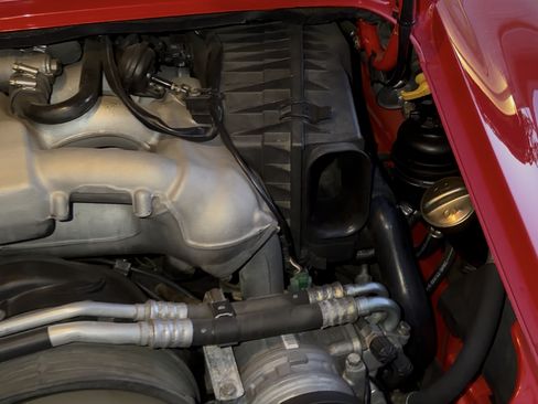 Used 1996 Porsche 911 Carrera 4 image 13