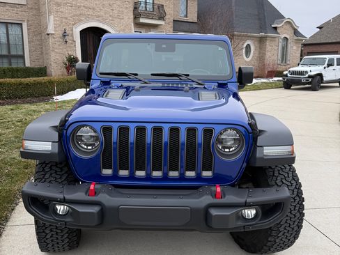 Used 2019 Jeep Wrangler Unlimited Rubicon w/ Dual Top Group image 2