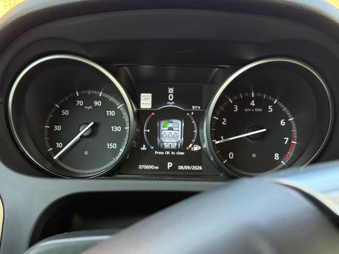 Used 2017 Land Rover Discovery Sport HSE AWD/4WD image 17