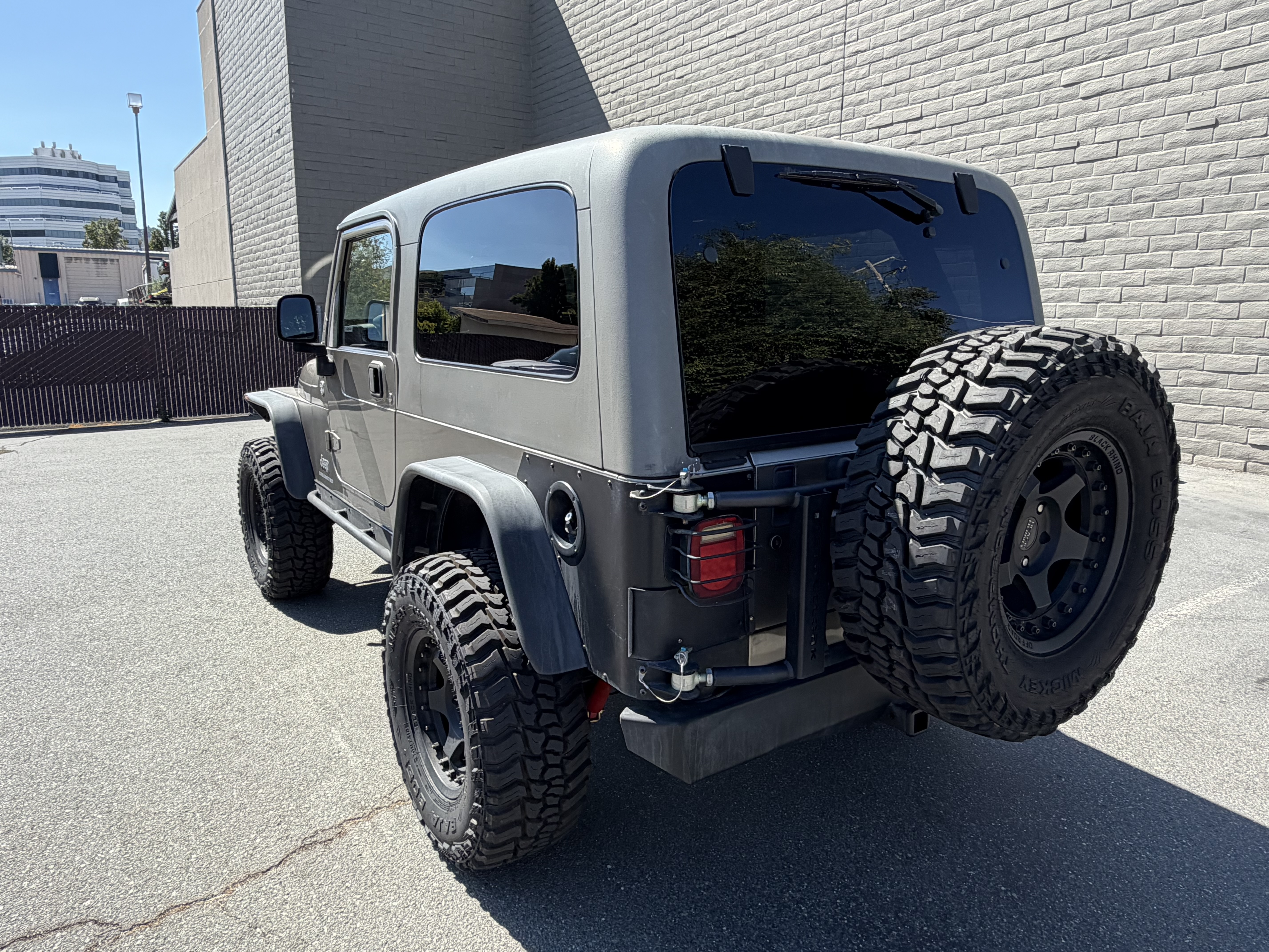 Used 2006 Jeep Wrangler Unlimited Rubicon AWD/4WD image 6