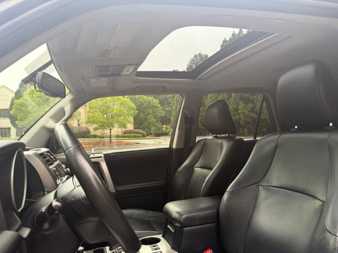Used 2012 Toyota 4Runner Limited AWD/4WD image 18