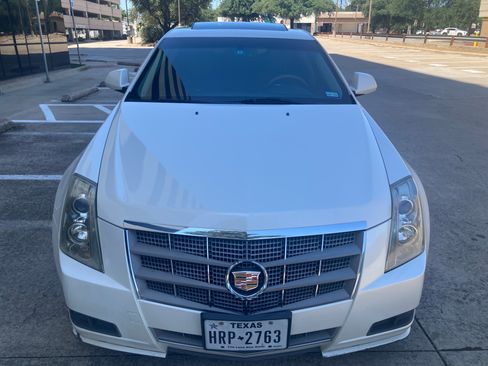 Used 2011 Cadillac CTS Luxury RWD image 10