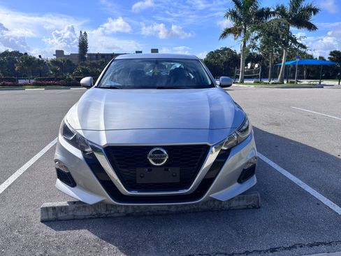 Used 2019 Nissan Altima 2.5 S FWD image 4