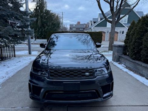 Used 2018 Land Rover Range Rover Sport HSE Dynamic image 2