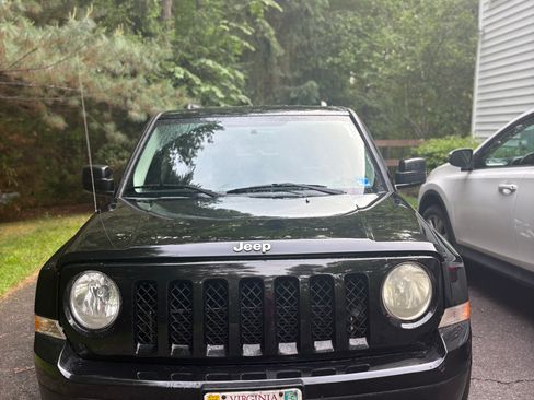 Used 2016 Jeep Patriot Sport w/ Power Value Group FWD image 5
