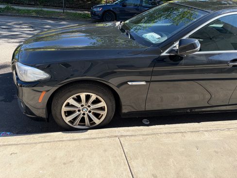 Used 2015 BMW 528i xDrive Sedan AWD/4WD image 2