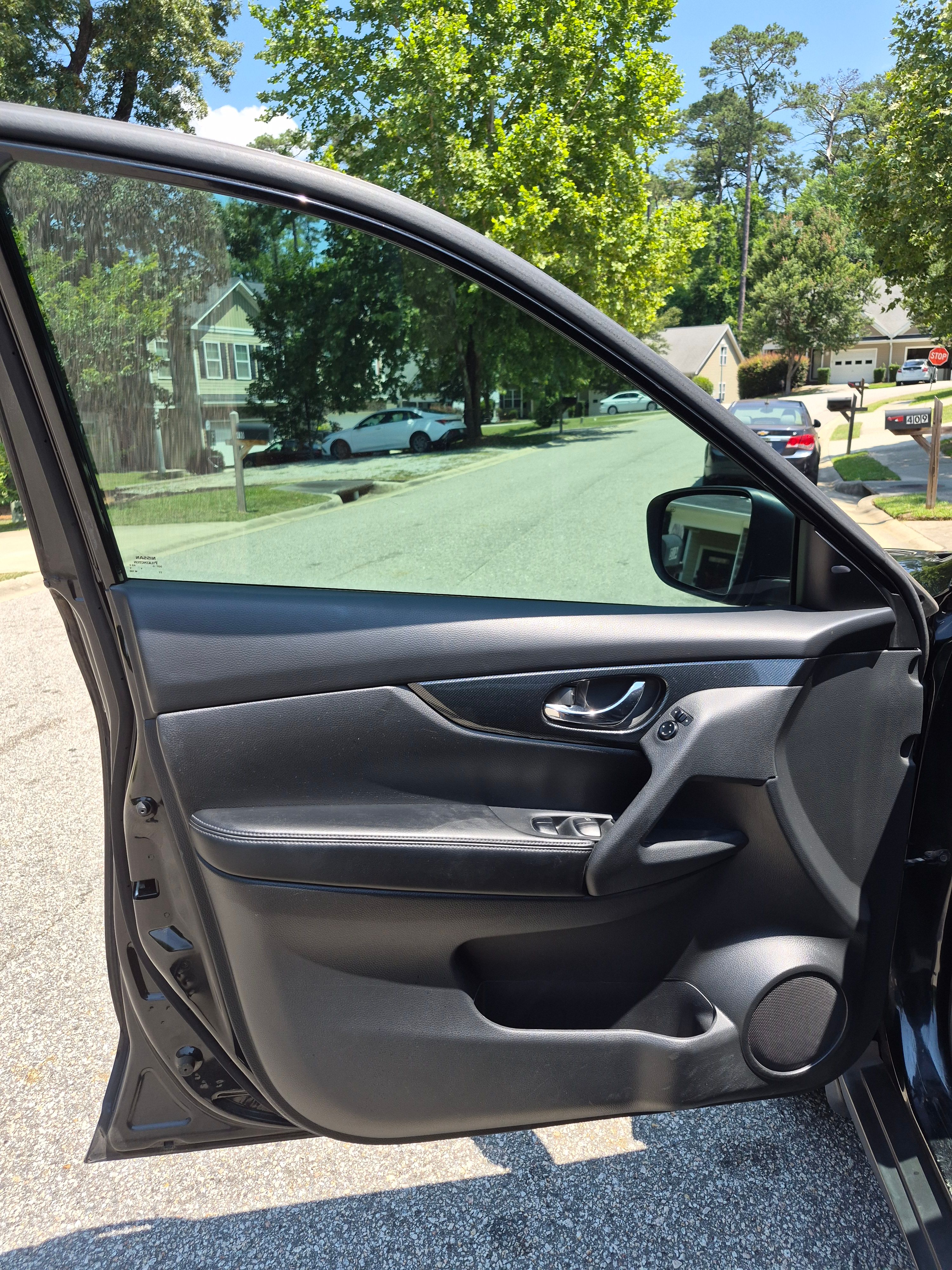 Used 2016 Nissan Rogue SL w/ SL Premium Package FWD image 18
