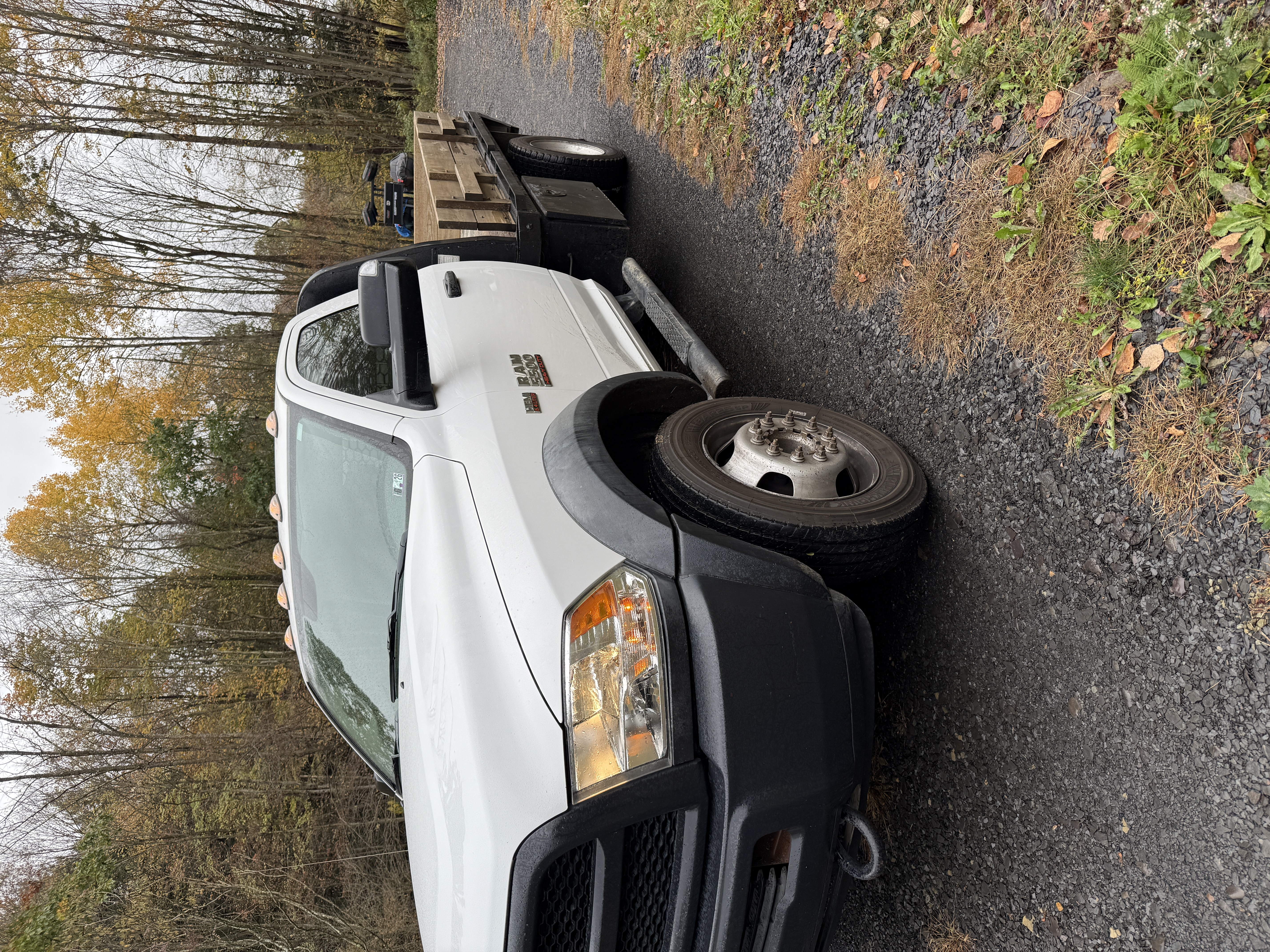 Used 2017 RAM 5500 Tradesman w/ Payload Upgrade Package AWD/4WD image 6
