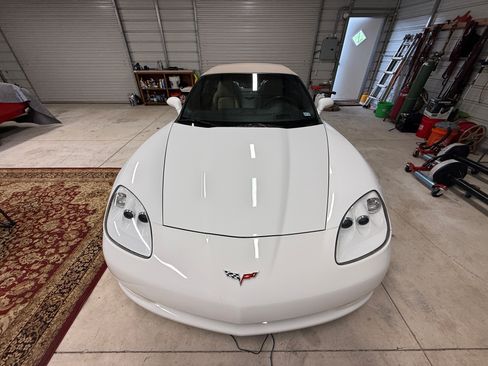 Used 2006 Chevrolet Corvette Convertible w/ Preferred Equipment Group image 1