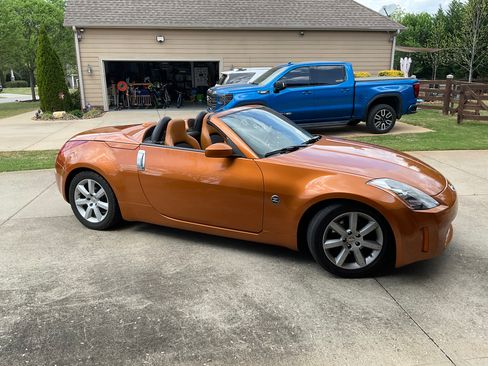 Used 2005 Nissan 350Z Touring image 15