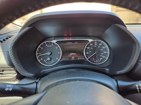 Used 2021 Nissan Sentra SV image 9