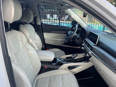 Used 2022 Kia Telluride SX w/ SX Prestige Package image 23