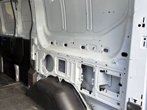 Used 2019 Ford Transit 250 130 Low Roof image 12