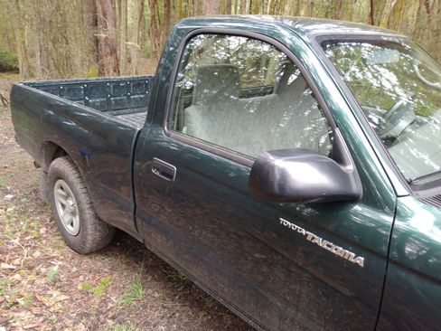Used 2003 Toyota Tacoma Pickup 2D 6 ft image 9