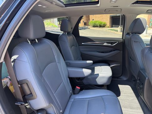 Used 2019 Buick Enclave Premium w/ Experience Buick Package AWD/4WD image 11