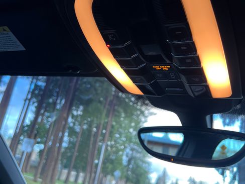 Used 2014 Porsche Cayenne Platinum Edition image 10