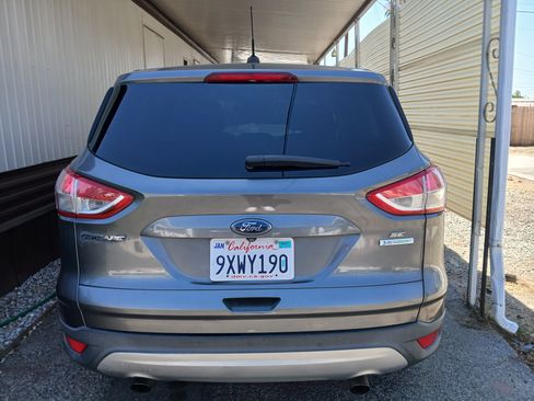 Used 2014 Ford Escape SE FWD image 1