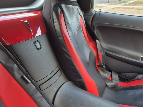 Used 2008 Pontiac Solstice GXP w/ Premium Package image 6