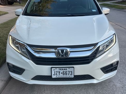Used 2018 Honda Odyssey EX-L image 2