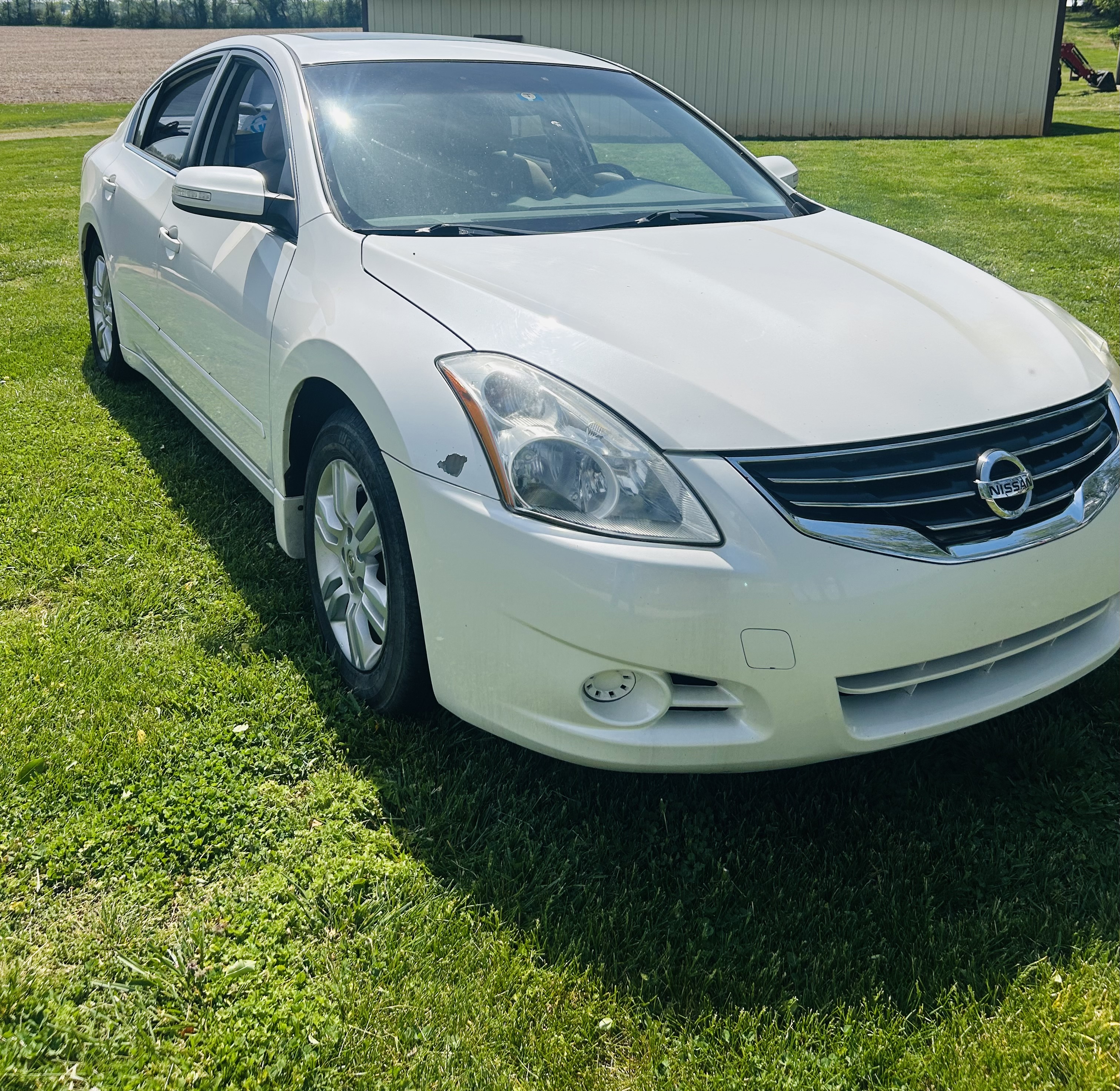 Used 2011 Nissan Altima 2.5 SL w/ 2.5SL Pkg FWD image 1