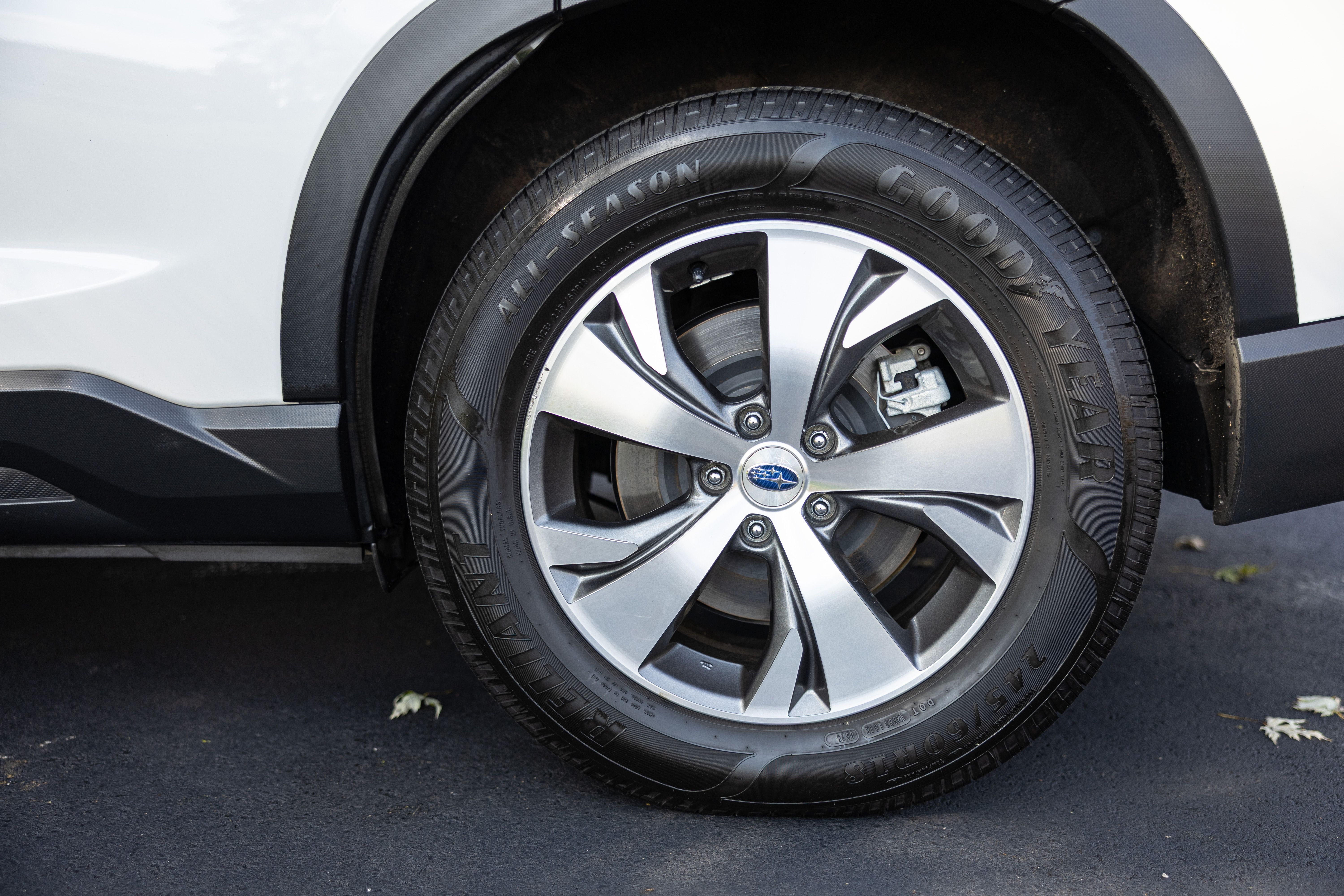 Used 2022 Subaru Ascent Premium w/ Convenience Package AWD/4WD image 6