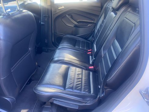 Used 2018 Ford Escape Titanium w/ Ford Safe & Smart Package FWD image 11