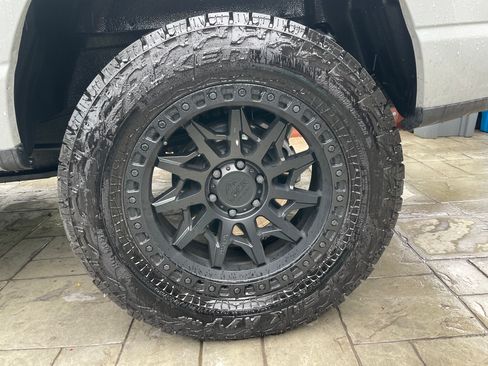 Used 2024 Ford F150 XLT w/ Equipment Group 302A MID image 11