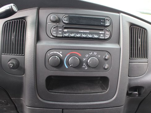 Used 2005 Dodge Ram 2500 Truck SLT w/ Quad Cab Big Horn Value Group image 8