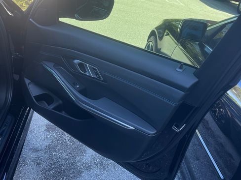 Used 2021 BMW 330i xDrive Sedan w/ M Sport Package image 11