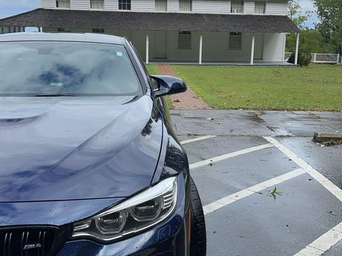 Used 2016 BMW M4 Coupe image 9