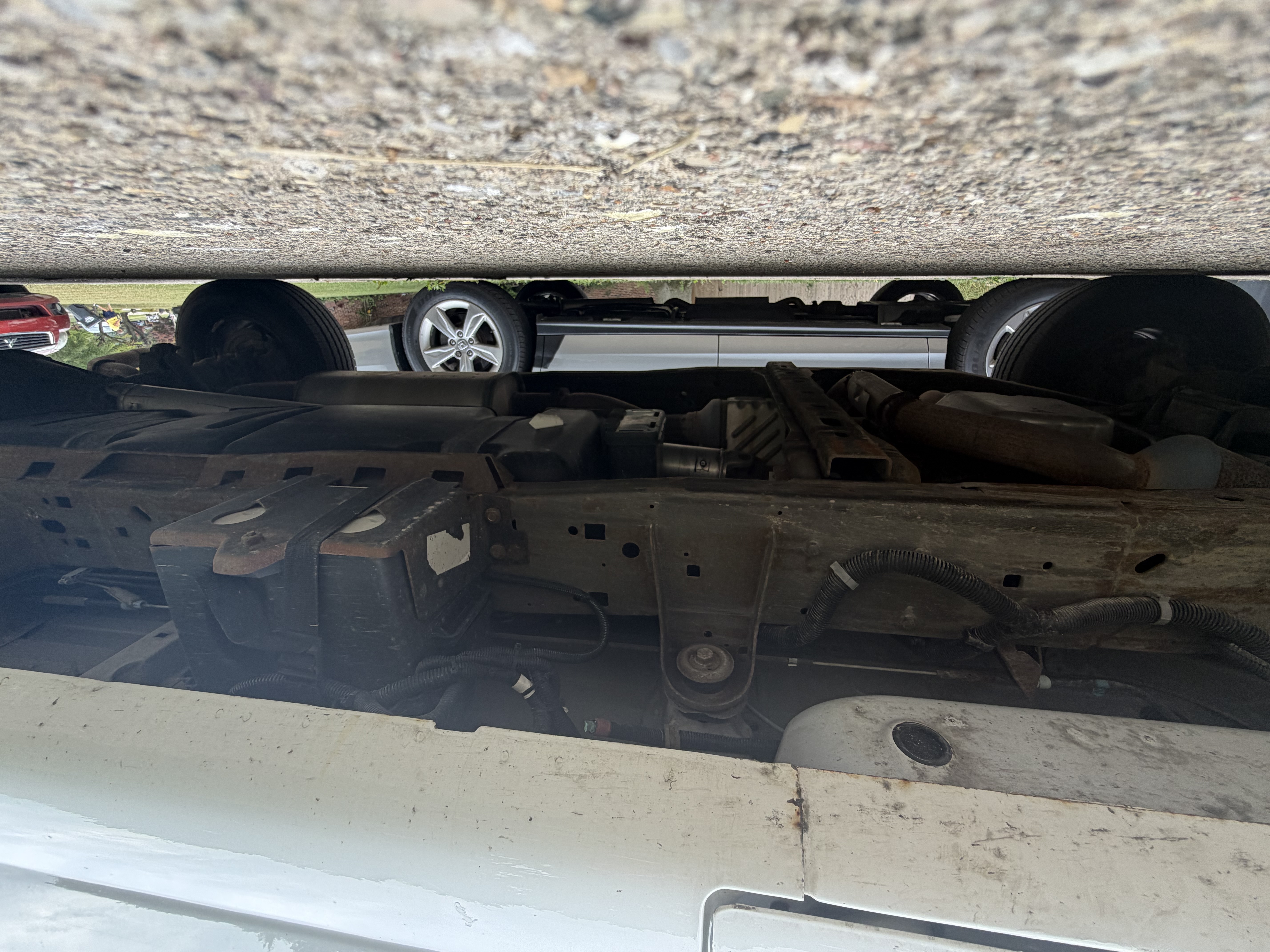 Used 2014 Chevrolet Express 2500 RWD image 12