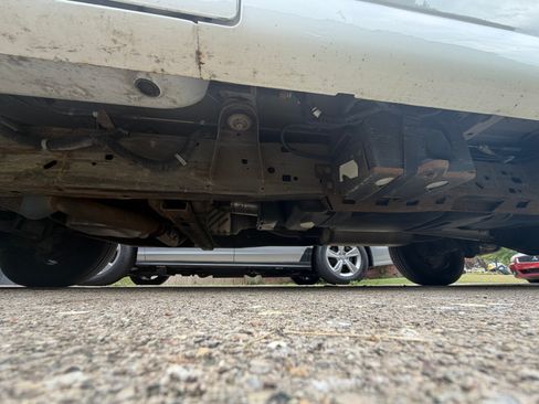 Used 2014 Chevrolet Express 2500 RWD image 12