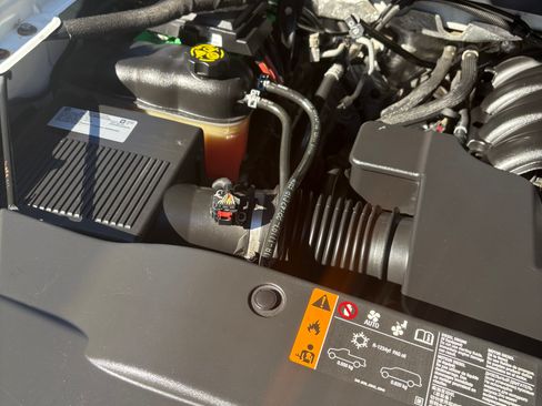 Used 2018 Chevrolet Silverado 1500 LT w/ All Star Edition image 10