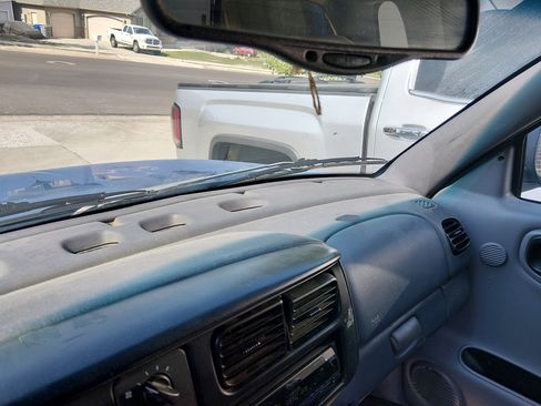 Used 1999 Dodge Dakota Sport RWD image 28
