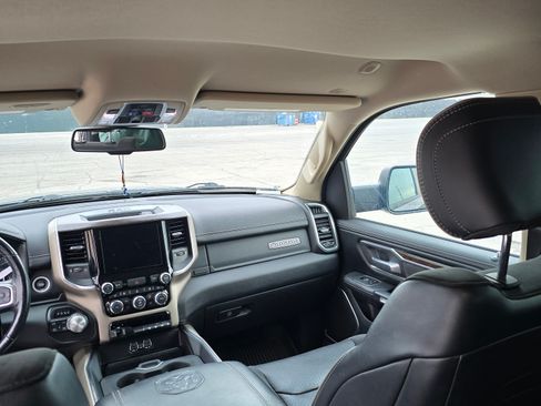 Used 2020 RAM 1500 Laramie image 27