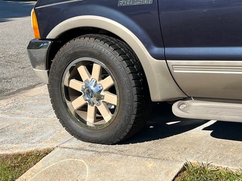 Used 2000 Ford Excursion Limited image 6