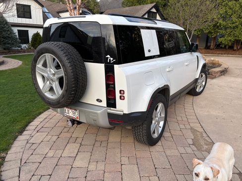 Used 2020 Land Rover Defender 110 HSE image 5