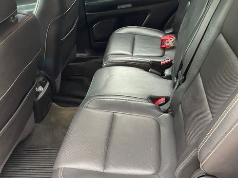 Used 2015 Ford Explorer Sport w/ Equipment Group 401A image 8