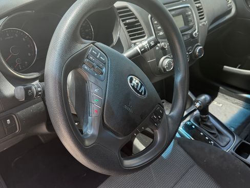 Used 2018 Kia Forte LX FWD image 10