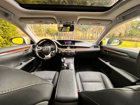 Used 2018 Lexus ES 350 350 Sedan 4D image 6