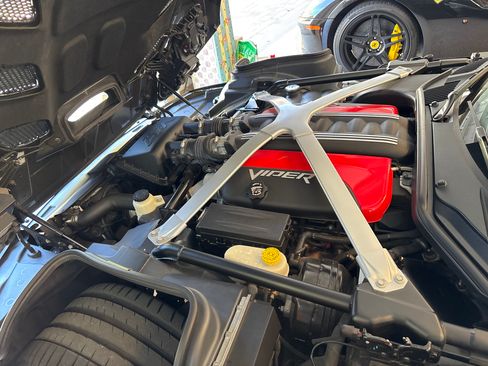 Used 2017 Dodge Viper SRT-10 image 8