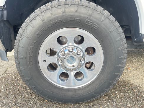 Used 2017 Ford F350 Lariat image 31