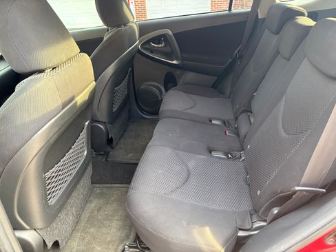 Used 2010 Toyota RAV4 Sport image 10