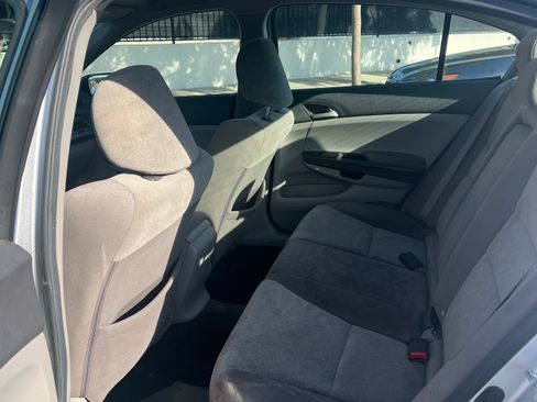 Used 2010 Honda Accord LX image 9