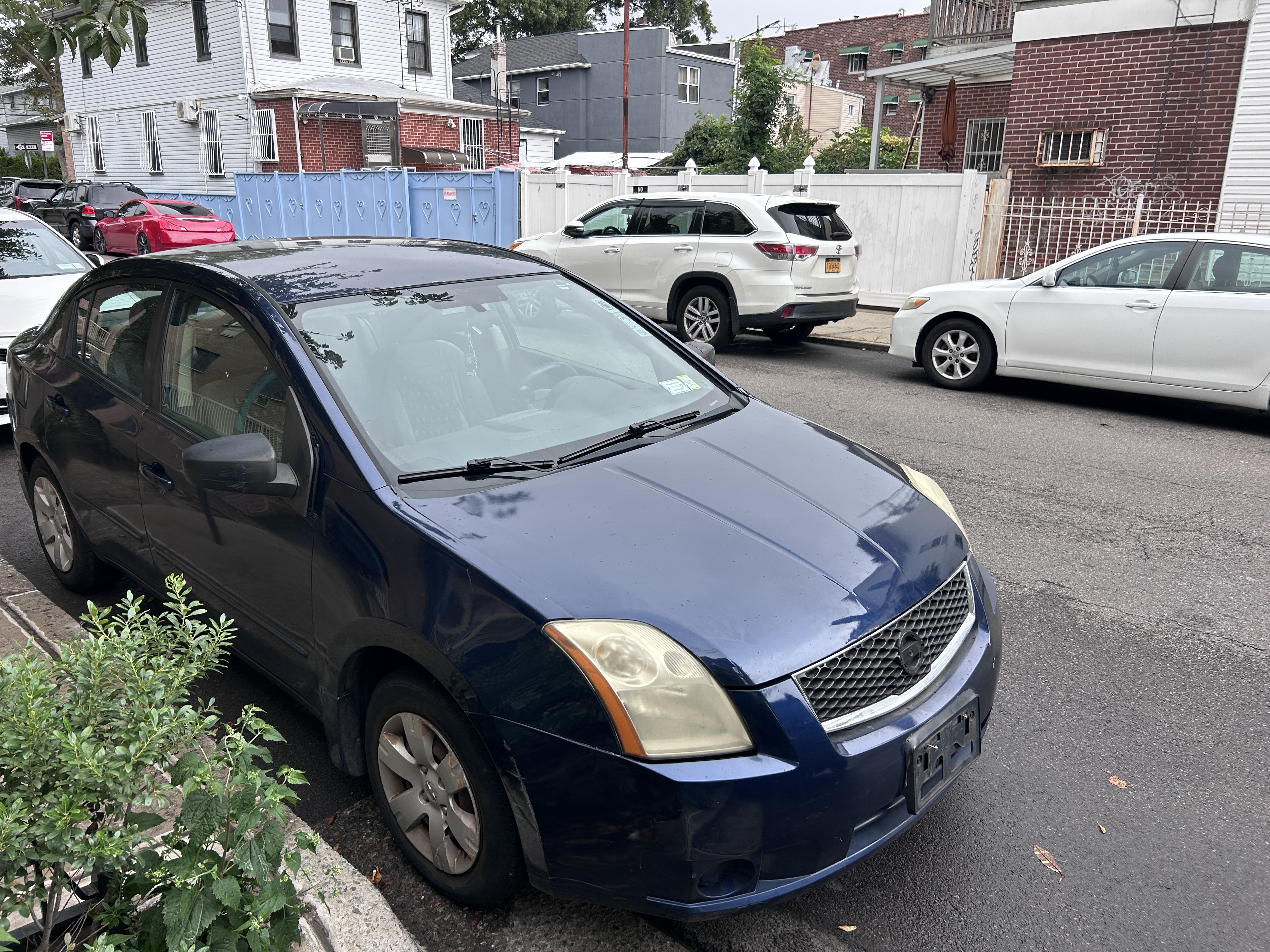 Used 2009 Nissan Sentra 2.0 FE+ w/ ABS Pkg FWD image 1