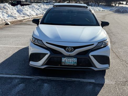 Used 2022 Toyota Camry XSE image 5