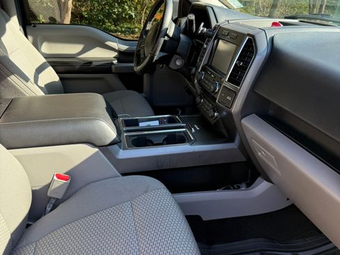 Used 2015 Ford F150 XLT w/ Equipment Group 302A Luxury image 22