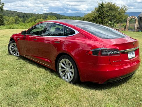 Used 2018 Tesla Model S P100D AWD/4WD image 4